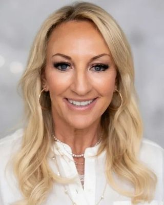 Photo of Ms. Chelsey McManus, Licensed Mental Health Counselor, LMHC