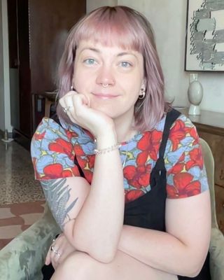Photo of Tiff Hudson, Psychotherapist, MA, MBACP