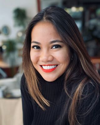 Photo of Jonnie Hontanosas, LMSW