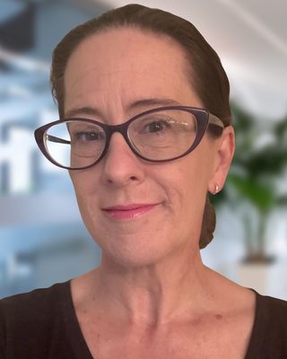 Photo of Dr. Tracy King, Psychiatric Nurse Practitioner, DNP, FNP-C, PMHNPBC