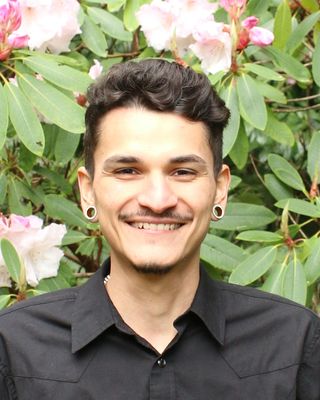 Photo of Gabriel E Vasquez, Marriage & Family Therapist Associate, AMFT