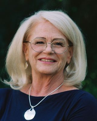 Photo of Amy Baker Dennis, PhD, LP, FAED, FACBT, Psychologist