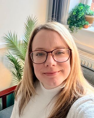 Photo of Kate Pegg, Counsellor, MBACP