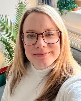 Photo of Kate Pegg, Counsellor, MBACP