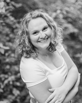 Photo of Zoe J Stalets, Clinical Social Work/Therapist, LCSW, CCATP