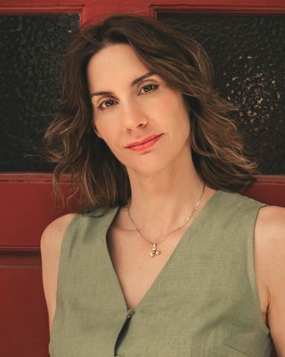 Photo of Rachelle Tersigni, Registered Psychotherapist, RP, CCC