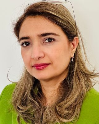 Photo of Azadeh Bayat Kheradmand Shirazi, Counsellor, MA, ACA-L3