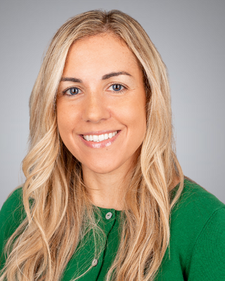 Photo of Andrea Papa-Molter, Psychiatrist, MD