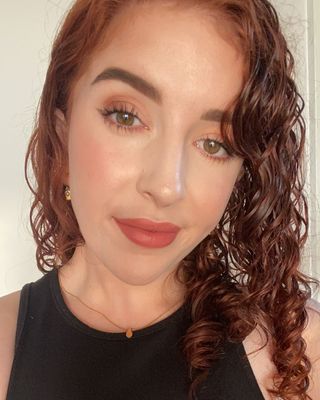 Photo of Nikaela Pennisi, Psychotherapist, MA, ANZAP