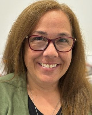 Photo of Stephanie Simoneau, Registered Psychotherapist, MA