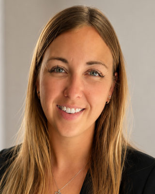 Photo of Shaelyn Kraemer, Registered Psychotherapist, MACP, DCP, RP