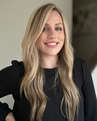 Photo of Taylor Strong, Clinical Social Work/Therapist, LMSW