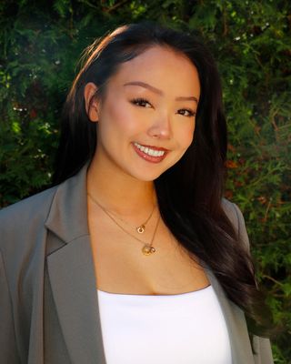 Photo of Katelyn Lee - Therapy for Confidence, Self-Esteem & Self-Worth, Pre-Licensed Professional