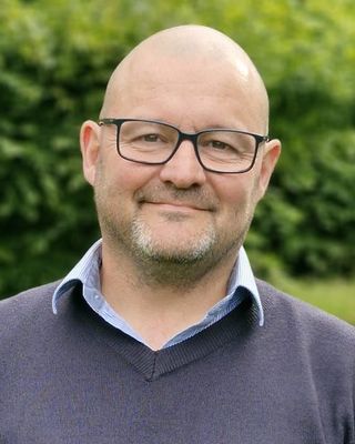 Photo of Neil R Evans, MNCPS Acc., Counsellor