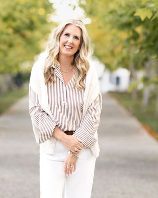 Photo of Beckie Riggs, Marriage & Family Therapist, LMFT, CSAT, CCPS