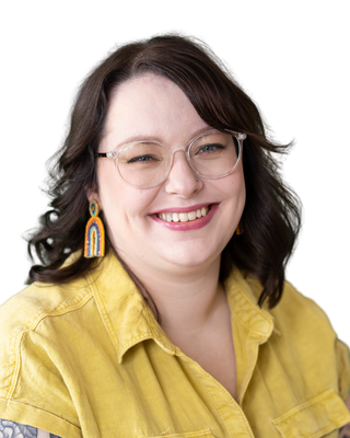 Photo of Emily Michalski, Art Therapist, MS, LCAT, KAP