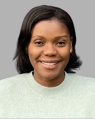 Photo of Stephanie Oulatta, Pre-Licensed Professional in Virginia
