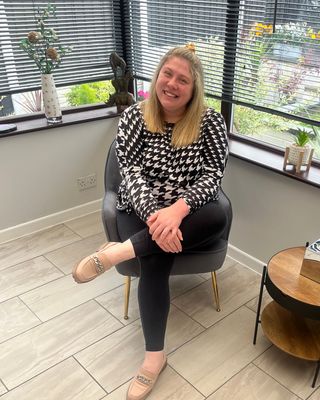 Photo of Chloe Davies, Counsellor in WN3, England