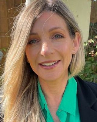 Photo of Lorna Mcleod, Psychotherapist, DCounsPsych, MBACP