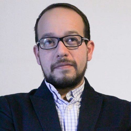Dr. César Jayaro