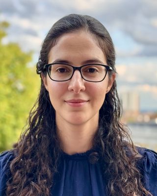 Photo of Amanda Zambon, Psychotherapist, MUKCP