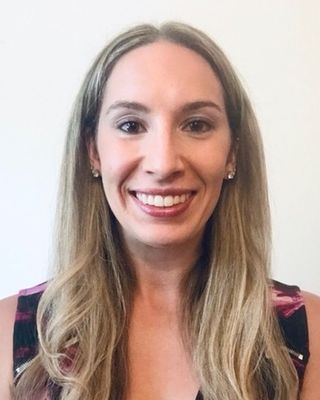 Photo of Mara Minasian, Psychiatric Nurse Practitioner, MSN, PMHNP-