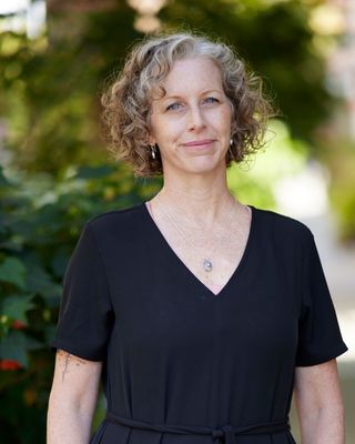 Photo of Louise Zervas Houchin, Marriage & Family Therapist, MA, LMFT