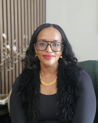 Photo of Nafisa Moallim, Registered Social Worker, MSW, RCSW