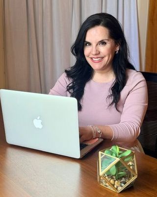 Photo of Pamela Fuentes, Marriage & Family Therapist, MA, LMFT