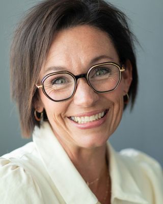 Photo of Whitney Henderson, Marriage & Family Therapist, LMFT