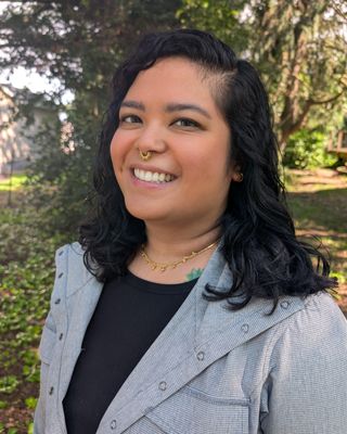 Photo of Reina Ronquillo, Clinical Social Work/Therapist, LMSW