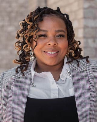 Photo of Sesaney Green - Sesaney G (SesCare Therpeautic&Wellness Services) , Clinical Social Work/Therapist, LCSW