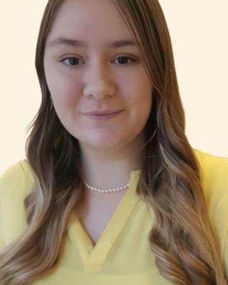 Photo of Elizabeth Daniels, Pre-Licensed Professional, CMHC