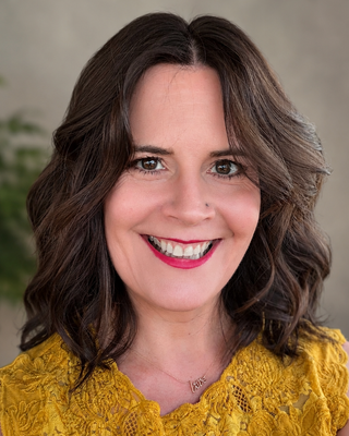 Photo of Karolyn M. Leonard, Marriage & Family Therapist Associate, MA, AMFT