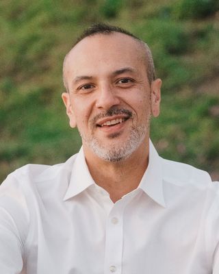Photo of Andrew Flynn, Marriage & Family Therapist Associate