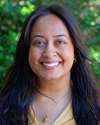 Photo of Esha Dev, Pre-Licensed Professional, MSS, LSW