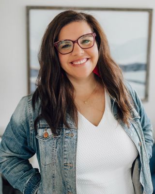 Photo of Rondi Chastanet, Marriage & Family Therapist, MS, LMFT