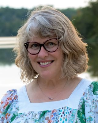 Photo of Robin Humbard, MA, LCPC, NCC