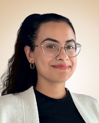 Photo of Harmeet Kaur Bhinder, Registered Psychotherapist (Qualifying), MA, RPQ, SEEMDR