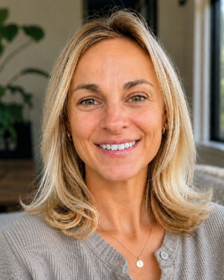 Photo of Heather Cain - Heather Cain – Amavi Integrative Mental Health, Psychiatric Nurse Practitioner, PMHNP