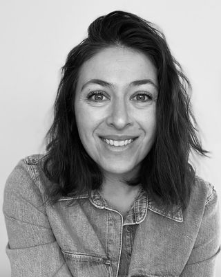 Photo of Caley Bell-Pasht, Registered Psychotherapist, RP, DC