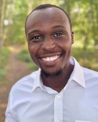 Photo of Vincent Akinnawo, Counsellor in Gillingham, England