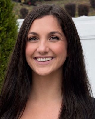 Photo of Shannon Samartino, Pre-Licensed Professional, LMSW