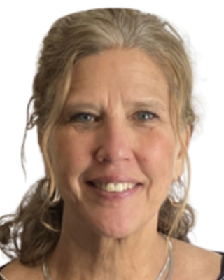Photo of Julia Velie, Pre-Licensed Professional, MS