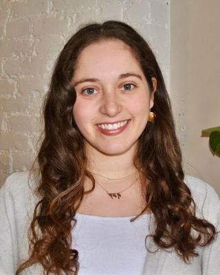 Photo of Ziv Newman, Registered Psychotherapist (Qualifying), MA