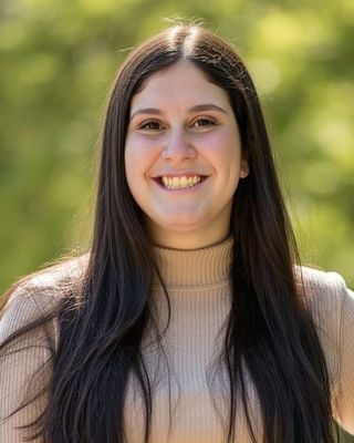 Photo of Riki Greenberg, Pre-Licensed Professional, LMSW