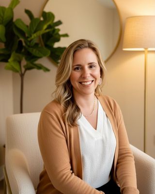 Photo of Kiana Meysembourg, Clinical Social Work/Therapist, LCSW