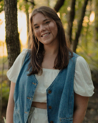 Photo of Dani Hoffman, Licensed Clinical Mental Health Counselor Associate, LCMHCA