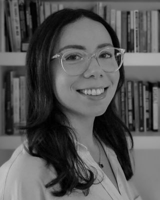 Photo of Rosie Woolfson, Psychotherapist, Pre-Accredited Member IACP