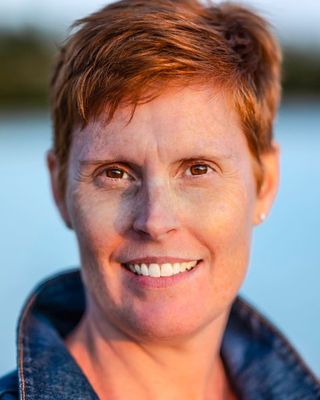 Photo of Kari Edman, Registered Psychotherapist (Qualifying), BPHE, DC, MACP